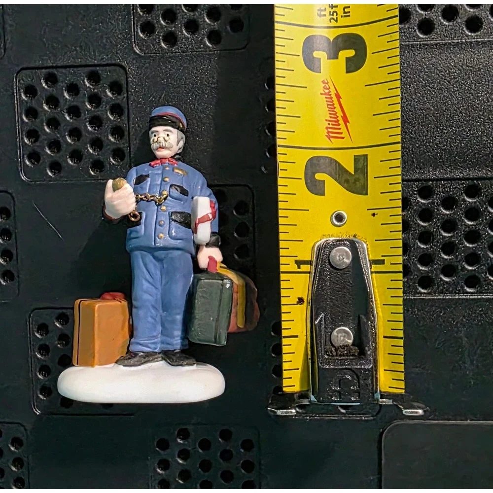 Dept 56 Going Home For The Holidays Conductor‎ Figure